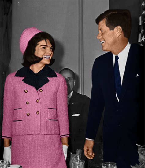 jacqueline kennedy onassis pink chanel suit|jackie kennedy death dress.